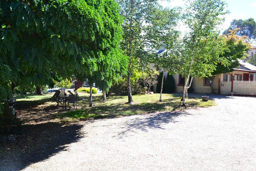 Colonial Bank Motel Omeo Room photo